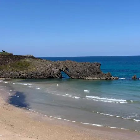 Casa La Barria * Nueva De Llanes