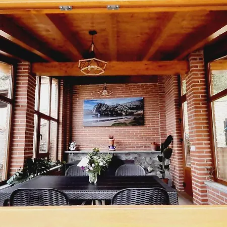 Casa La Barria 公寓 *