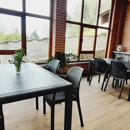 Casa La Barria * 努埃瓦德兰斯